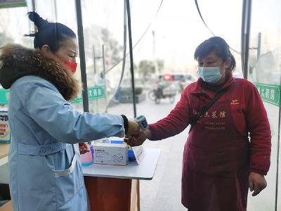 蔡甸：筑牢药店“哨卡”监测防线