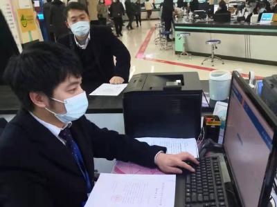 急群众所急 蔡甸“店小二”延时服务获群众点赞