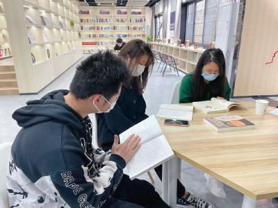 让阅读成为习惯，蔡甸举办“书籍感悟人生”读书沙龙活动