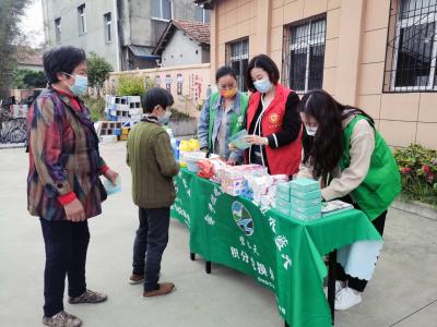 “定时定点”成习惯  蔡甸村民享文明绿色新生活