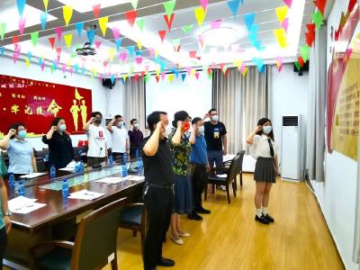 党建引领红色物业服务 蔡甸联合创意主题党日活动走进老旧小区