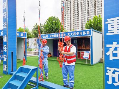 安全生产月丨蔡甸建筑工人沉浸式安全体验