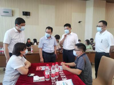 政府来牵线 银企去“赶集” 蔡甸区夏季政银企对接会达成意向授信1.13亿元