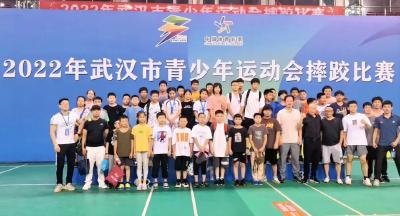 全市第一！蔡甸区代表队在武汉市摔跤锦标赛中狂揽10金