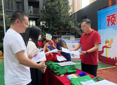 蔡甸街道：反“电诈”宣传再升温，防范意识入人心