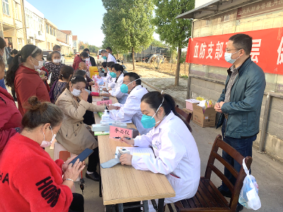 蔡甸：金秋义诊进湖乡  便民服务暖心头