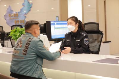 居民急办落户跑错窗口 蔡甸“一窗通办”便民解难