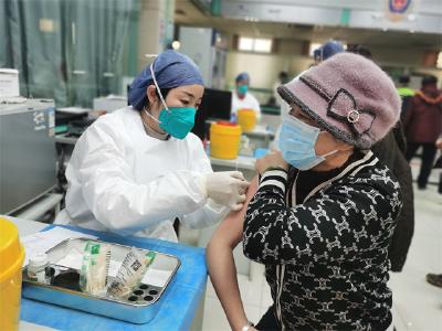  蔡甸区开放12个接种点 方便市民接种新冠疫苗 