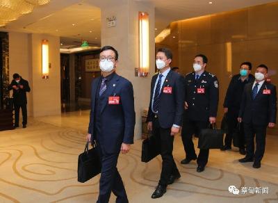 人大代表今日报到 传递“民声”献良策