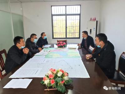 东西湖、蔡甸两个城乡社区结对共建送温暖