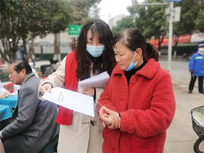 蔡甸：中医义诊进社区 为健康“把脉”