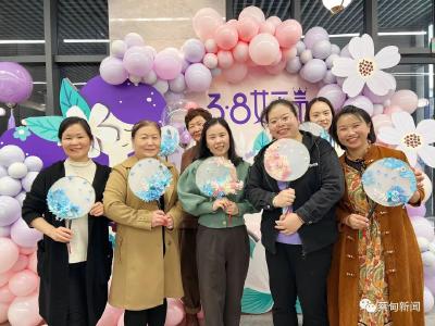 蔡甸127名“女神”请回“娘家”共品插花“盛宴”