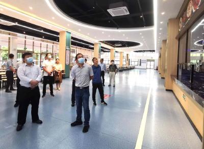 蔡甸区人大常委会组织人大代表集中视察食品安全监管工作