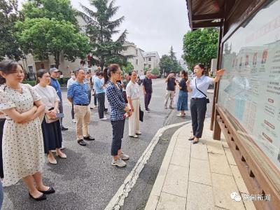 市委宣传部调研蔡甸区数字农家书屋运行管理工作