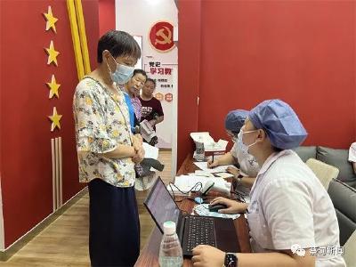  蔡甸：免费筛查进社区 撑起女性健康“保护伞”