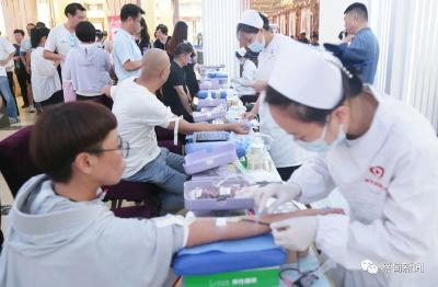 助力血液“保供” 蔡甸238名干部职工挽袖献血52600毫升