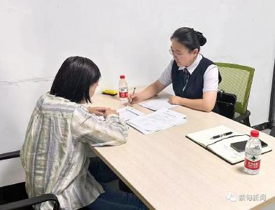 蔡甸：上门帮办+全程网办 企业“零跑动”领取电子施工许可证
