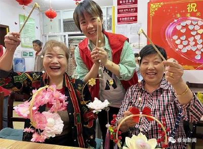 蔡甸：手工花灯传廉意 廉洁清风入人心