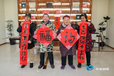 组图丨新年 “藕” 遇：一碗热汤，满溢祝福