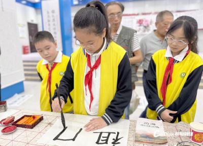 80幅墨宝绘初心  蔡甸“听总书记的话”主题书画展开展