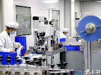 郧阳区今年已出口医用隔离衣1000万件 主要销往瑞士等国
