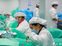 郧阳区今年已出口医用隔离衣1000万件 主要销往瑞士等国