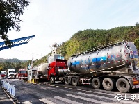 华新水泥给力大建设