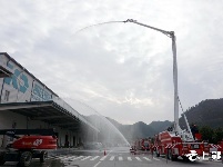 十堰消防演练在物流产业园举行