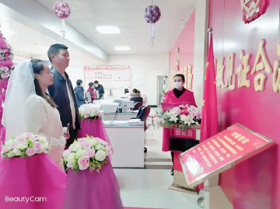 今天，128对新人终成眷属