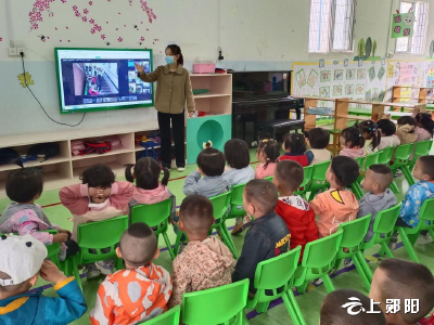 区幼儿园开展防震减灾宣传活动