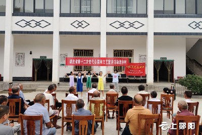 志愿服务走进白浪镇福利院