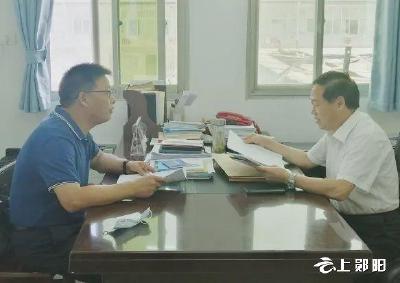 检察长带着“成绩单”走访人大代表