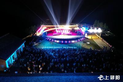 七夕之约钢琴音乐会在海拔700米山上奏响