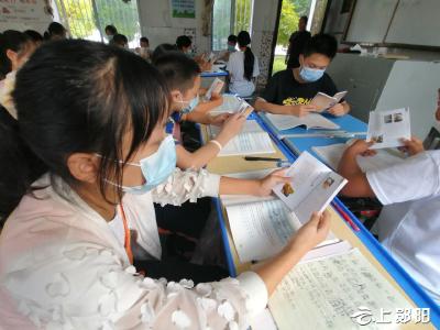 《文脉流徽》走进青曲中学