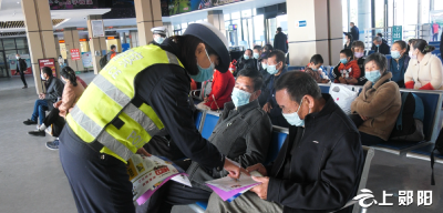 【学习贯彻党的二十大精神】郧阳区交警大队全力保障辖区道路交通安全