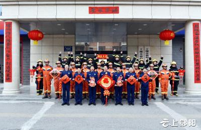 郧阳消防坚守岗位 守护万家灯火