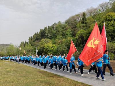 郧阳区一中：向阳逐梦   青春“毅”行