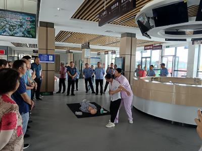 郧阳区人民医院：进企业传授急救知识  助力优化营商环境
