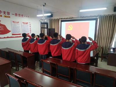 郧阳：团建微课堂 少年心向党