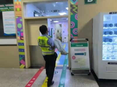 知名男演员深夜发文@武汉警方