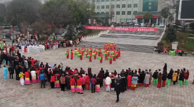 郧阳区“银龄”老人欢庆三八妇女节