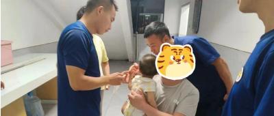 萌娃被卡！千万别大意…