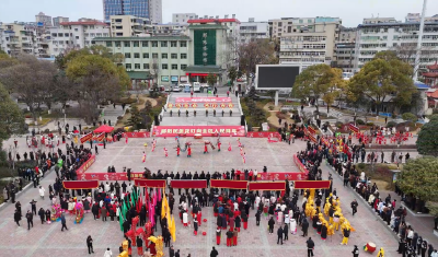 氛围感拉满！郧阳民俗花灯闪耀迎新春~