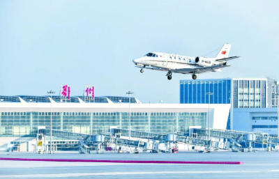 黄石临空经济跑出“加速度”：冰鲜水产“次日达全国”，3C产品“隔日通全球”