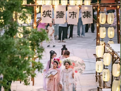 “出片热”背后，一座城市的“集体创作”正在进行