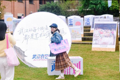 头部影视平台聚汉寻“片源”：4部佳作签约影视化，20部作品入选“片单”