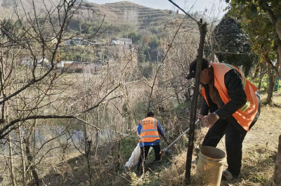 郧阳区五峰乡：“洁城行动”常态化 集中整治扮靓50公里河岸线