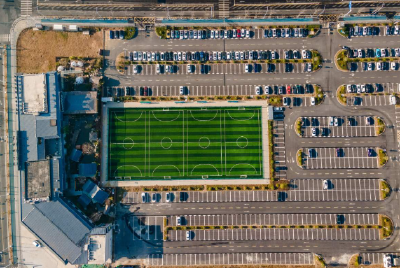 缓解停车难、行车堵，还带火了商业，杨泗港都市T台旁有了3座新停车场