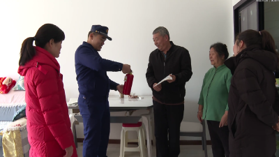 郧阳区：消防入户送平安 筑牢冬季“防火墙”