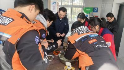 郧阳区：情暖新业态 团圆过小年